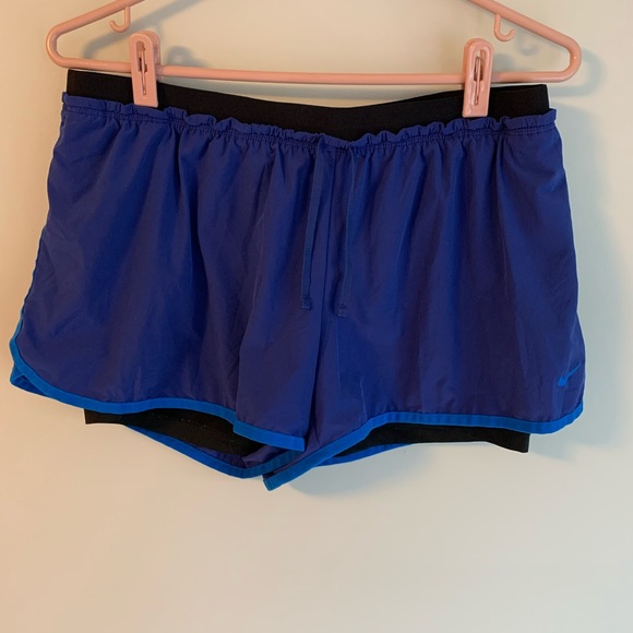 Nike Running Shorts - Picture 3 of 4